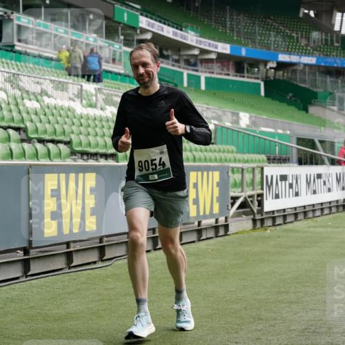 05.10.2025 - 20. swb-Marathon Bremen Michael Burmester http://msf.ph/oto/9327969 05.10.2025 12:56:42 Laufen im Stadion 31, 299, 325, 479, 591, 830, 901, 989, 1161, 1380, 1595, 1627, 1679, 1977, 2134, 2149, 2263, 2436, 2438, 2571, 2634, 3161, 3392, 3471, 3606, 3980, 4052, 4101, 4484, 4485, 5246, 5255, 5419, 5469, 6070, 6176, 6375, 6451, 6493, 6689, 6797, 6864, 6926, 7000, 7017, 7086, 7283, 7292, 7320, 7390, 7431, 7490, 7546, 7578, 7783, 7920, 8222, 8479, 8564, 9054, 984, 1261, 1774, 1825, 1931, 2490, 2942, 3749, 4149, 4288, 4432, 5370, 5490, 5615, 5691, 5719, 6441, 6515, 8144 meine-sportfotos.de
