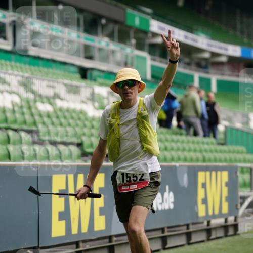05.10.2025 - 20. swb-Marathon Bremen Michael Burmester http://msf.ph/oto/9327970 05.10.2025 12:52:19 Laufen im Stadion 615, 754, 793, 914, 1029, 1298, 1550, 1552, 1926, 2595, 3033, 3041, 3178, 3626, 4362, 4652, 4781, 4805, 4914, 5068, 5108, 5416, 5447, 5459, 5561, 5675, 5847, 6367, 6630, 6773, 7012, 7031, 7277, 7293, 7313, 7416, 7419, 7634, 7773, 7975, 8218, 8534, 8558, 8580, 8701, 8921, 9115, 10338, 750, 1064, 1120, 1314, 1577, 1701, 1748, 1911, 2279, 2283, 2350, 2447, 2526, 4260, 4687, 5910, 6775, 7713, 7723, 8066, 8682, 8740, 8780 meine-sportfotos.de