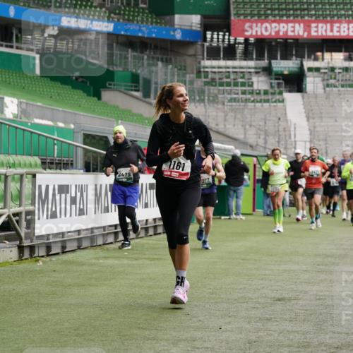 05.10.2025 - 20. swb-Marathon Bremen Michael Burmester http://msf.ph/oto/9327982 05.10.2025 12:56:43 Laufen im Stadion 31, 299, 325, 479, 591, 830, 901, 989, 1161, 1380, 1595, 1627, 1679, 1977, 2134, 2149, 2263, 2436, 2438, 2571, 2634, 3161, 3392, 3471, 3606, 3980, 4052, 4101, 4484, 4485, 5246, 5255, 5419, 5469, 6070, 6176, 6375, 6451, 6493, 6689, 6864, 6926, 7000, 7017, 7086, 7283, 7292, 7320, 7390, 7431, 7490, 7546, 7578, 7783, 7920, 8222, 8479, 8564, 9054, 984, 1261, 1774, 1825, 1931, 2490, 2942, 3749, 4149, 4288, 4432, 5370, 5490, 5615, 5719, 6441, 6515, 8144 meine-sportfotos.de