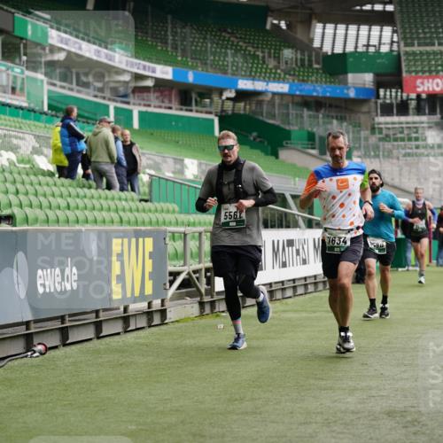 05.10.2025 - 20. swb-Marathon Bremen Michael Burmester http://msf.ph/oto/9327989 05.10.2025 12:52:21 Laufen im Stadion 615, 754, 793, 914, 1029, 1298, 1550, 1552, 1926, 2595, 3033, 3041, 3178, 3626, 4362, 4652, 4781, 4805, 4914, 5068, 5108, 5416, 5447, 5459, 5561, 5675, 5847, 6367, 6630, 6773, 7012, 7031, 7277, 7293, 7313, 7416, 7419, 7634, 7773, 7975, 8218, 8349, 8534, 8558, 8580, 8701, 8921, 9115, 10338, 750, 914, 1064, 1120, 1314, 1701, 1748, 1911, 2279, 2283, 2350, 2447, 2526, 4260, 4687, 5910, 7713, 8066, 8682, 8740, 8780 meine-sportfotos.de