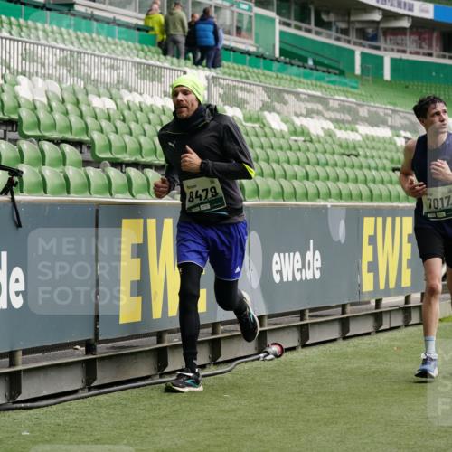 05.10.2025 - 20. swb-Marathon Bremen Michael Burmester http://msf.ph/oto/9328021 05.10.2025 12:56:48 Laufen im Stadion 31, 299, 479, 591, 830, 901, 989, 1161, 1380, 1595, 1627, 1679, 1971, 1977, 2134, 2149, 2263, 2269, 2436, 2438, 2571, 2634, 3392, 3471, 3606, 3980, 4101, 4484, 4485, 5104, 5246, 5255, 5419, 5469, 6176, 6250, 6375, 6451, 6493, 6510, 6689, 6864, 6926, 7000, 7017, 7086, 7283, 7292, 7320, 7390, 7431, 7490, 7546, 7578, 7783, 7920, 8479, 8564, 9054, 9129, 325, 984, 989, 1931, 2134, 2490, 3161, 3749, 4052, 4149, 4288, 4432, 5370, 5490, 6070, 6441, 8144 meine-sportfotos.de