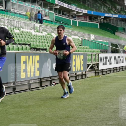 05.10.2025 - 20. swb-Marathon Bremen Michael Burmester http://msf.ph/oto/9328034 05.10.2025 12:56:49 Laufen im Stadion 31, 299, 479, 591, 830, 901, 1161, 1380, 1595, 1627, 1679, 1971, 1977, 2149, 2263, 2269, 2436, 2438, 2571, 2634, 3392, 3471, 3606, 3980, 4101, 4484, 4485, 5104, 5246, 5255, 5419, 5469, 6176, 6250, 6375, 6451, 6493, 6510, 6689, 6864, 6926, 7000, 7017, 7086, 7283, 7292, 7320, 7390, 7431, 7490, 7546, 7578, 7783, 7920, 8479, 8564, 8973, 9054, 9129, 325, 984, 989, 1931, 2134, 2490, 3161, 3749, 4052, 4149, 4288, 4432, 5370, 5490, 6070, 6441, 8144 meine-sportfotos.de