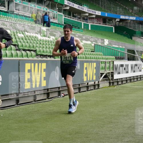 05.10.2025 - 20. swb-Marathon Bremen Michael Burmester http://msf.ph/oto/9328038 05.10.2025 12:56:49 Laufen im Stadion 31, 299, 479, 591, 830, 901, 1161, 1380, 1595, 1627, 1679, 1971, 1977, 2149, 2263, 2269, 2436, 2438, 2571, 2634, 3392, 3471, 3606, 3980, 4101, 4484, 4485, 5104, 5246, 5255, 5419, 5469, 6176, 6250, 6375, 6451, 6493, 6510, 6689, 6864, 6926, 7000, 7017, 7086, 7283, 7292, 7320, 7390, 7431, 7490, 7546, 7578, 7783, 7920, 8479, 8564, 8973, 9054, 9129, 325, 984, 989, 1931, 2134, 2490, 3161, 3749, 4052, 4149, 4288, 4432, 5370, 5490, 6070, 6441, 8144 meine-sportfotos.de