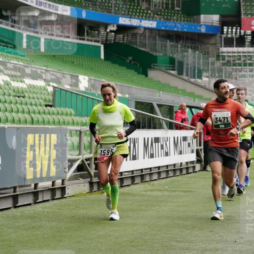 05.10.2025 - 20. swb-Marathon Bremen Michael Burmester http://msf.ph/oto/9328046 05.10.2025 12:56:51 Laufen im Stadion 31, 246, 299, 305, 479, 591, 830, 901, 1161, 1380, 1595, 1627, 1679, 1971, 1977, 2263, 2269, 2436, 2438, 2571, 2634, 3392, 3471, 3606, 3980, 4101, 4484, 4485, 5104, 5246, 5255, 5419, 5469, 5503, 6176, 6250, 6375, 6451, 6493, 6510, 6689, 6864, 6926, 7000, 7017, 7086, 7283, 7292, 7320, 7390, 7431, 7490, 7546, 7578, 7783, 7920, 8479, 8564, 8973, 9054, 9129, 325, 901, 984, 989, 2134, 2149, 3161, 3749, 4052, 4149, 4288, 4432, 5370, 5490, 6070, 6441, 8144 meine-sportfotos.de