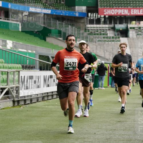 05.10.2025 - 20. swb-Marathon Bremen Michael Burmester http://msf.ph/oto/9328058 05.10.2025 12:56:52 Laufen im Stadion 31, 246, 299, 305, 479, 591, 830, 1161, 1380, 1595, 1627, 1679, 1971, 1977, 2166, 2263, 2269, 2436, 2438, 2571, 2634, 3392, 3471, 3606, 3813, 3980, 4101, 4484, 4485, 5104, 5246, 5255, 5419, 5469, 5503, 5664, 6176, 6250, 6375, 6451, 6493, 6510, 6689, 6864, 6926, 7000, 7017, 7086, 7283, 7292, 7320, 7390, 7431, 7490, 7546, 7578, 7783, 7920, 8479, 8564, 8973, 9054, 9129, 325, 901, 984, 989, 2134, 2149, 3161, 3749, 4052, 4288, 4432, 5370, 5490, 6070, 6441, 8144 meine-sportfotos.de