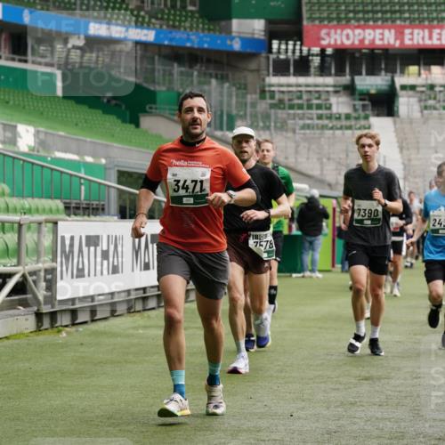 05.10.2025 - 20. swb-Marathon Bremen Michael Burmester http://msf.ph/oto/9328065 05.10.2025 12:56:52 Laufen im Stadion 31, 246, 299, 305, 479, 591, 830, 1161, 1380, 1595, 1627, 1679, 1971, 1977, 2166, 2263, 2269, 2436, 2438, 2571, 2634, 3392, 3471, 3606, 3813, 3980, 4101, 4484, 4485, 5104, 5246, 5255, 5419, 5469, 5503, 5664, 6176, 6250, 6375, 6451, 6493, 6510, 6689, 6864, 6926, 7000, 7017, 7086, 7283, 7292, 7320, 7390, 7431, 7490, 7546, 7578, 7783, 7920, 8479, 8564, 8973, 9054, 9129, 325, 901, 984, 989, 2134, 2149, 3161, 3749, 4052, 4288, 4432, 5370, 5490, 6070, 6441, 8144 meine-sportfotos.de