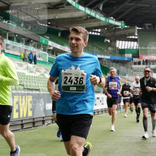 05.10.2025 - 20. swb-Marathon Bremen Michael Burmester http://msf.ph/oto/9328113 05.10.2025 12:56:57 Laufen im Stadion 31, 246, 299, 305, 479, 591, 833, 1161, 1380, 1382, 1595, 1627, 1679, 1971, 1977, 2166, 2263, 2269, 2436, 2438, 2571, 2634, 3392, 3471, 3606, 3813, 3980, 4101, 4484, 5104, 5246, 5255, 5419, 5469, 5503, 5664, 6176, 6250, 6267, 6375, 6451, 6493, 6510, 6768, 6864, 6926, 7000, 7017, 7086, 7283, 7292, 7320, 7390, 7431, 7490, 7546, 7578, 7783, 7920, 8479, 8564, 8903, 8973, 9054, 9129, 325, 830, 901, 989, 2134, 2149, 3161, 4052, 4485, 5370, 5490, 6070, 6441, 8144 meine-sportfotos.de