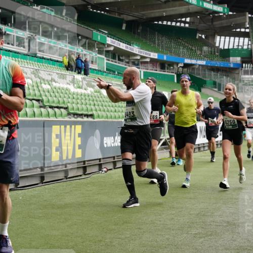 05.10.2025 - 20. swb-Marathon Bremen Michael Burmester http://msf.ph/oto/9328160 05.10.2025 12:57:00 Laufen im Stadion 31, 246, 299, 305, 479, 591, 833, 1161, 1380, 1382, 1595, 1627, 1679, 1971, 1977, 2166, 2263, 2269, 2436, 2438, 2522, 2571, 2634, 3392, 3471, 3606, 3813, 3980, 4101, 4484, 5104, 5246, 5255, 5419, 5469, 5503, 5664, 6176, 6250, 6267, 6375, 6451, 6486, 6493, 6510, 6768, 6864, 6926, 7000, 7017, 7086, 7283, 7292, 7320, 7371, 7390, 7431, 7490, 7546, 7578, 7783, 8479, 8564, 8903, 8973, 9054, 9129, 325, 830, 901, 989, 2134, 2149, 3161, 4052, 4485, 5370, 5469, 5490, 6070, 6441 meine-sportfotos.de