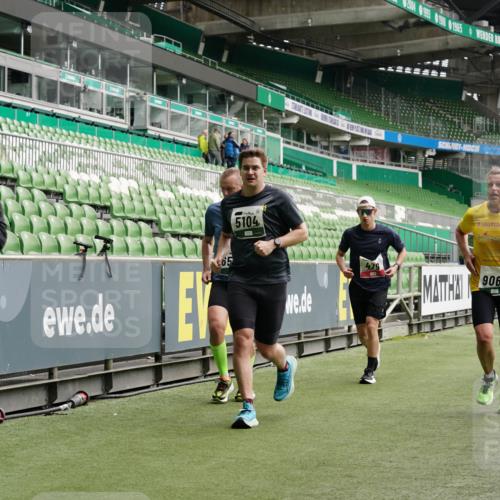 05.10.2025 - 20. swb-Marathon Bremen Michael Burmester http://msf.ph/oto/9328210 05.10.2025 12:57:03 Laufen im Stadion 31, 237, 246, 299, 305, 479, 591, 613, 833, 1161, 1380, 1382, 1595, 1627, 1679, 1971, 1977, 2166, 2263, 2269, 2436, 2522, 2571, 2634, 3392, 3471, 3591, 3606, 3813, 3980, 4101, 4484, 4821, 5104, 5246, 5255, 5419, 5503, 5664, 6250, 6267, 6375, 6451, 6486, 6493, 6510, 6768, 6864, 6926, 7000, 7017, 7086, 7283, 7320, 7371, 7390, 7431, 7490, 7546, 7578, 7783, 8023, 8479, 8564, 8903, 8964, 8973, 9054, 9129, 325, 830, 901, 989, 1380, 2134, 2149, 2438, 3161, 4052, 4485, 5469, 6070 meine-sportfotos.de
