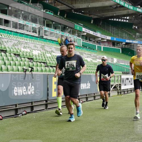 05.10.2025 - 20. swb-Marathon Bremen Michael Burmester http://msf.ph/oto/9328214 05.10.2025 12:57:03 Laufen im Stadion 31, 237, 246, 299, 305, 479, 591, 613, 833, 1161, 1380, 1382, 1595, 1627, 1679, 1971, 1977, 2166, 2263, 2269, 2436, 2522, 2571, 2634, 3392, 3471, 3591, 3606, 3813, 3980, 4101, 4484, 4821, 5104, 5246, 5255, 5419, 5503, 5664, 6250, 6267, 6375, 6451, 6486, 6493, 6510, 6768, 6864, 6926, 7000, 7017, 7086, 7283, 7320, 7371, 7390, 7431, 7490, 7546, 7578, 7783, 8023, 8479, 8564, 8903, 8964, 8973, 9054, 9129, 325, 830, 901, 989, 1380, 2134, 2149, 2438, 3161, 4052, 4485, 5469, 6070 meine-sportfotos.de