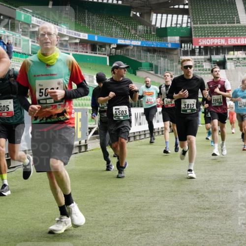 05.10.2025 - 20. swb-Marathon Bremen Michael Burmester http://msf.ph/oto/9328284 05.10.2025 12:57:09 Laufen im Stadion 31, 237, 246, 299, 305, 479, 591, 613, 820, 833, 1161, 1317, 1382, 1595, 1627, 1971, 1977, 2166, 2269, 2436, 2522, 2571, 2634, 3396, 3471, 3591, 3606, 3813, 3969, 3980, 4101, 4484, 4496, 4821, 5104, 5246, 5255, 5419, 5503, 5664, 6250, 6267, 6451, 6486, 6493, 6510, 6768, 6926, 7017, 7086, 7283, 7320, 7371, 7390, 7490, 7546, 7578, 7783, 7940, 8023, 8479, 8564, 8903, 8964, 8973, 9054, 9129, 830, 901, 1380, 1679, 2149, 2263, 2438, 3392, 4485, 5469 meine-sportfotos.de