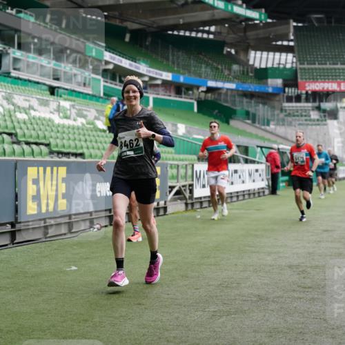 05.10.2025 - 20. swb-Marathon Bremen Michael Burmester http://msf.ph/oto/9328307 05.10.2025 12:52:57 Laufen im Stadion 248, 550, 590, 615, 793, 832, 1298, 1367, 1431, 1552, 1600, 1667, 2072, 2075, 2595, 3033, 4132, 4218, 4362, 4573, 4729, 4746, 4805, 4914, 4935, 5169, 5447, 5459, 5561, 5579, 5675, 5866, 6492, 6630, 6677, 7277, 7416, 7634, 7773, 7975, 8238, 8297, 8349, 8431, 8462, 8580, 8921, 10338, 1029, 1550, 2595, 3033, 3041, 3626, 5068, 5416, 6367, 7012, 7031, 7293, 7313, 8218, 8534, 8558, 8701, 9115 meine-sportfotos.de