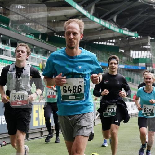 05.10.2025 - 20. swb-Marathon Bremen Michael Burmester http://msf.ph/oto/9328338 05.10.2025 12:57:14 Laufen im Stadion 31, 237, 246, 299, 305, 479, 613, 820, 833, 1161, 1317, 1382, 1595, 1627, 1971, 1977, 2166, 2269, 2436, 2522, 2571, 3396, 3471, 3591, 3813, 3969, 4484, 4496, 4821, 5104, 5149, 5246, 5255, 5503, 5664, 6250, 6267, 6451, 6486, 6493, 6510, 6534, 6535, 6768, 6926, 7017, 7086, 7283, 7371, 7390, 7490, 7546, 7578, 7940, 8023, 8479, 8564, 8903, 8964, 8973, 9054, 9129, 591, 830, 1380, 1679, 2263, 2438, 2634, 3392, 3606, 3980, 4101, 4485, 5469 meine-sportfotos.de