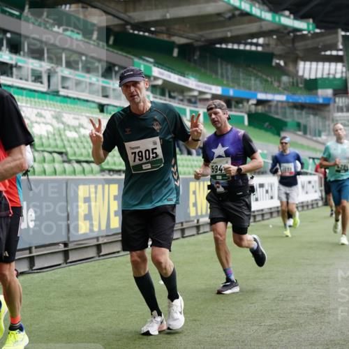 05.10.2025 - 20. swb-Marathon Bremen Michael Burmester http://msf.ph/oto/9328533 05.10.2025 12:53:26 Laufen im Stadion 248, 550, 590, 832, 869, 1009, 1164, 1367, 1538, 1600, 1656, 1667, 1868, 2030, 2050, 2072, 2075, 2250, 2288, 2871, 3363, 3553, 4132, 4218, 4294, 4573, 4729, 4746, 5169, 5425, 5571, 5579, 5866, 5944, 6492, 6806, 7255, 7408, 7617, 7905, 8238, 8297, 8431, 8462, 8499, 8709, 550, 590, 615, 793, 1298, 1431, 4805, 4914, 4935, 5447, 5561, 6630, 6677, 7277, 7416, 7634, 7773, 7975, 8349, 8580, 8921, 10338 meine-sportfotos.de