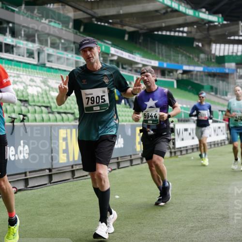 05.10.2025 - 20. swb-Marathon Bremen Michael Burmester http://msf.ph/oto/9328536 05.10.2025 12:53:26 Laufen im Stadion 248, 550, 590, 832, 869, 1009, 1164, 1367, 1538, 1600, 1656, 1667, 1868, 2030, 2050, 2072, 2075, 2250, 2288, 2871, 3363, 3553, 4132, 4218, 4294, 4573, 4729, 4746, 5169, 5425, 5571, 5579, 5866, 5944, 6492, 6806, 7255, 7408, 7617, 7905, 8238, 8297, 8431, 8462, 8499, 8709, 550, 590, 615, 793, 1298, 1431, 4805, 4914, 4935, 5447, 5561, 6630, 6677, 7277, 7416, 7634, 7773, 7975, 8349, 8580, 8921, 10338 meine-sportfotos.de
