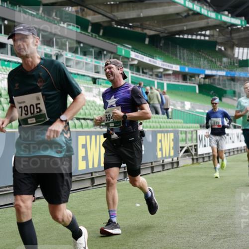 05.10.2025 - 20. swb-Marathon Bremen Michael Burmester http://msf.ph/oto/9328540 05.10.2025 12:53:26 Laufen im Stadion 248, 550, 590, 832, 869, 1009, 1164, 1367, 1538, 1600, 1656, 1667, 1868, 2030, 2050, 2072, 2075, 2250, 2288, 2871, 3363, 3553, 4132, 4218, 4294, 4573, 4729, 4746, 5169, 5425, 5571, 5579, 5866, 5944, 6492, 6806, 7255, 7408, 7617, 7905, 8238, 8297, 8431, 8462, 8499, 8709, 550, 590, 615, 793, 1298, 1431, 4805, 4914, 4935, 5447, 5561, 6630, 6677, 7277, 7416, 7634, 7773, 7975, 8349, 8580, 8921, 10338 meine-sportfotos.de