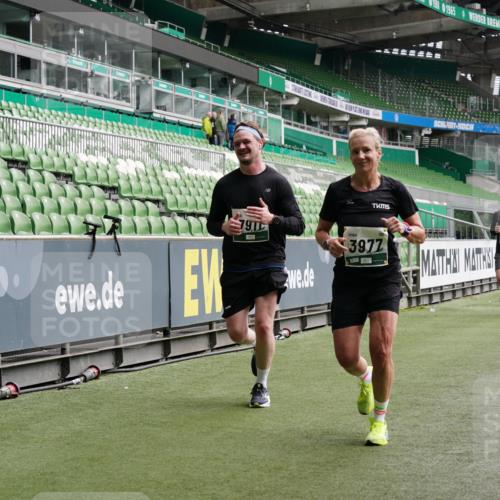 05.10.2025 - 20. swb-Marathon Bremen Michael Burmester http://msf.ph/oto/9328584 05.10.2025 12:57:37 Laufen im Stadion 31, 237, 246, 305, 415, 613, 820, 833, 1317, 1382, 1491, 1627, 1971, 1977, 2166, 2234, 2240, 2269, 2304, 2436, 2522, 2662, 3396, 3471, 3591, 3798, 3813, 3969, 3977, 4089, 4102, 4287, 4401, 4484, 4496, 4747, 4821, 5100, 5104, 5149, 5503, 5562, 5645, 5664, 5728, 6250, 6267, 6317, 6372, 6486, 6493, 6510, 6525, 6534, 6535, 6768, 6999, 7053, 7086, 7371, 7390, 7546, 7578, 7731, 7911, 7940, 8023, 8128, 8801, 8903, 8964, 8973, 8993, 9129, 9983, 11658, 31, 299, 479, 1161, 1595, 1627 meine-sportfotos.de