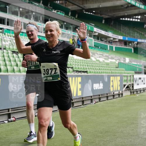 05.10.2025 - 20. swb-Marathon Bremen Michael Burmester http://msf.ph/oto/9328603 05.10.2025 12:57:38 Laufen im Stadion 237, 246, 305, 415, 613, 820, 833, 1317, 1382, 1491, 1971, 1977, 2166, 2234, 2240, 2269, 2304, 2436, 2522, 2662, 3396, 3471, 3591, 3798, 3813, 3969, 3977, 4089, 4102, 4287, 4401, 4496, 4747, 4821, 5100, 5104, 5149, 5503, 5562, 5645, 5664, 5728, 6250, 6267, 6317, 6372, 6486, 6493, 6510, 6525, 6534, 6535, 6768, 6999, 7053, 7086, 7371, 7390, 7546, 7578, 7731, 7911, 7940, 8023, 8128, 8801, 8827, 8903, 8964, 8973, 8993, 9129, 9983, 11658, 31, 299, 479, 1161, 1595, 1627 meine-sportfotos.de