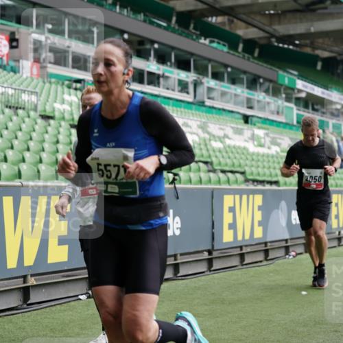 05.10.2025 - 20. swb-Marathon Bremen Michael Burmester http://msf.ph/oto/9328604 05.10.2025 12:53:32 Laufen im Stadion 89, 248, 368, 458, 496, 832, 869, 1009, 1020, 1164, 1367, 1428, 1460, 1489, 1538, 1656, 1667, 1868, 1943, 2030, 2050, 2072, 2075, 2250, 2288, 2871, 3363, 3553, 4132, 4294, 4573, 4729, 5169, 5425, 5571, 5576, 5579, 5866, 5944, 6348, 6492, 6806, 7255, 7408, 7617, 7835, 7905, 8238, 8462, 8499, 8709, 550, 590, 615, 793, 1431, 1600, 4218, 4746, 4805, 4914, 4935, 5447, 6630, 6677, 7277, 7416, 7773, 7975, 8297, 8349, 8431, 8921, 10338 meine-sportfotos.de