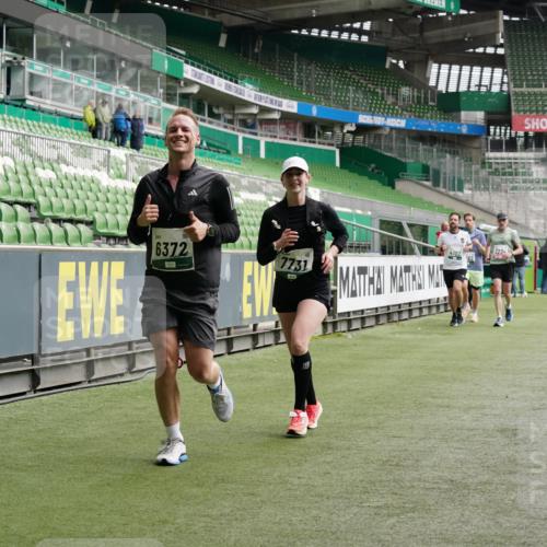 05.10.2025 - 20. swb-Marathon Bremen Michael Burmester http://msf.ph/oto/9328620 05.10.2025 12:57:41 Laufen im Stadion 237, 246, 305, 415, 613, 820, 833, 1317, 1382, 1491, 1971, 2166, 2234, 2240, 2269, 2304, 2436, 2522, 2662, 3396, 3591, 3798, 3813, 3969, 3977, 4089, 4102, 4287, 4401, 4496, 4747, 4821, 5100, 5104, 5149, 5503, 5562, 5645, 5664, 5728, 6161, 6250, 6267, 6317, 6372, 6486, 6510, 6525, 6534, 6535, 6768, 6999, 7053, 7086, 7371, 7390, 7546, 7578, 7588, 7731, 7911, 7940, 8023, 8128, 8801, 8827, 8903, 8964, 8973, 8993, 9129, 9151, 9983, 11658, 31, 299, 479, 1161, 1595, 1627 meine-sportfotos.de