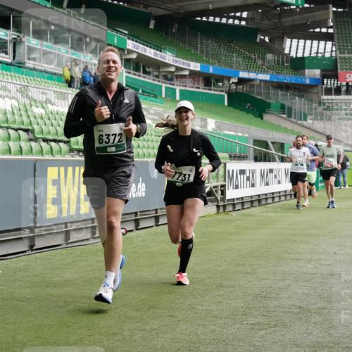 05.10.2025 - 20. swb-Marathon Bremen Michael Burmester http://msf.ph/oto/9328628 05.10.2025 12:57:41 Laufen im Stadion 237, 246, 305, 415, 613, 820, 833, 1317, 1382, 1491, 1971, 2166, 2234, 2240, 2269, 2304, 2436, 2522, 2662, 3396, 3591, 3798, 3813, 3969, 3977, 4089, 4102, 4287, 4401, 4496, 4747, 4821, 5100, 5104, 5149, 5503, 5562, 5645, 5664, 5728, 6161, 6250, 6267, 6317, 6372, 6486, 6510, 6525, 6534, 6535, 6768, 6999, 7053, 7086, 7371, 7390, 7546, 7578, 7588, 7731, 7911, 7940, 8023, 8128, 8801, 8827, 8903, 8964, 8973, 8993, 9129, 9151, 9983, 11658, 31, 299, 479, 1161, 1595, 1627 meine-sportfotos.de