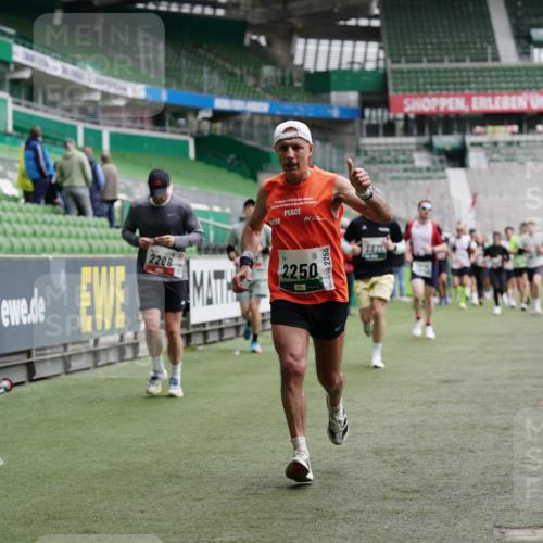 05.10.2025 - 20. swb-Marathon Bremen Michael Burmester http://msf.ph/oto/9328646 05.10.2025 12:53:38 Laufen im Stadion 89, 248, 250, 368, 458, 496, 507, 832, 869, 1009, 1020, 1164, 1428, 1460, 1489, 1538, 1608, 1656, 1667, 1690, 1736, 1868, 1943, 2030, 2050, 2075, 2250, 2288, 2871, 3363, 3553, 3913, 4132, 4294, 4611, 4729, 5024, 5169, 5425, 5571, 5576, 5579, 5944, 6244, 6348, 6359, 6492, 6806, 7255, 7408, 7617, 7835, 7905, 8238, 8462, 8499, 8511, 8611, 8709, 550, 590, 832, 1367, 1431, 1600, 2072, 4218, 4573, 4746, 4805, 4935, 5866, 6677, 7975, 8297, 8349, 8431 meine-sportfotos.de