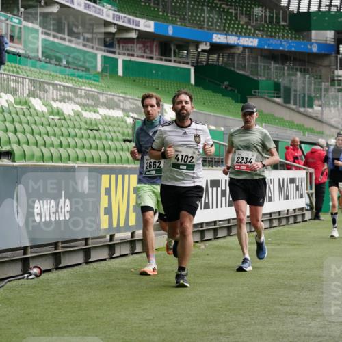 05.10.2025 - 20. swb-Marathon Bremen Michael Burmester http://msf.ph/oto/9328654 05.10.2025 12:57:44 Laufen im Stadion 237, 246, 305, 415, 613, 820, 833, 1317, 1382, 1491, 1971, 2166, 2234, 2240, 2269, 2304, 2522, 2648, 2662, 2893, 3396, 3591, 3798, 3813, 3969, 3977, 4089, 4102, 4287, 4401, 4496, 4747, 4821, 5100, 5104, 5149, 5503, 5562, 5645, 5664, 5728, 6161, 6250, 6267, 6317, 6372, 6486, 6510, 6525, 6534, 6535, 6768, 6999, 7053, 7371, 7588, 7731, 7911, 7940, 8023, 8091, 8113, 8128, 8801, 8827, 8903, 8964, 8973, 8993, 9129, 9151, 9983, 11658, 31, 299, 479, 1595, 1627 meine-sportfotos.de