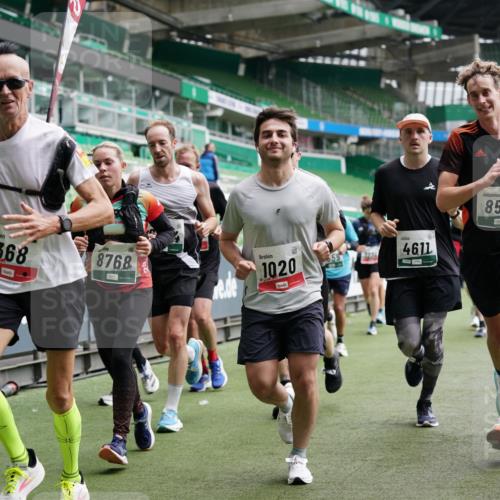 05.10.2025 - 20. swb-Marathon Bremen Michael Burmester http://msf.ph/oto/9328754 05.10.2025 12:53:50 Laufen im Stadion 89, 248, 250, 368, 458, 496, 507, 869, 950, 1009, 1020, 1164, 1165, 1428, 1460, 1489, 1517, 1538, 1608, 1656, 1690, 1729, 1736, 1868, 1873, 1943, 2030, 2050, 2250, 2288, 2871, 3363, 3553, 3913, 4294, 4611, 5024, 5425, 5571, 5576, 5944, 6244, 6348, 6359, 6806, 7232, 7255, 7408, 7617, 7835, 7905, 8238, 8499, 8511, 8611, 8709, 248, 832, 1367, 1667, 2072, 2075, 4132, 4573, 4729, 5169, 5579, 5866, 6492, 8431, 8462 meine-sportfotos.de