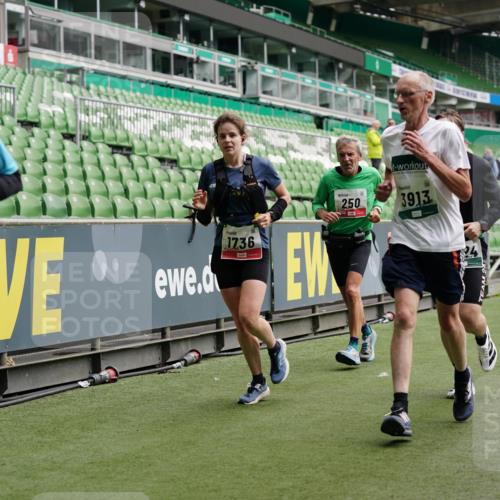 05.10.2025 - 20. swb-Marathon Bremen Michael Burmester http://msf.ph/oto/9328773 05.10.2025 12:53:53 Laufen im Stadion 89, 250, 368, 458, 496, 507, 524, 756, 869, 950, 1009, 1020, 1164, 1165, 1428, 1460, 1489, 1517, 1538, 1608, 1656, 1690, 1729, 1736, 1868, 1873, 1943, 2030, 2050, 2250, 2288, 2871, 3363, 3553, 3913, 4294, 4611, 5024, 5425, 5571, 5576, 5944, 6244, 6348, 6359, 6806, 7232, 7255, 7408, 7508, 7617, 7835, 7905, 8238, 8499, 8511, 8611, 8709, 248, 832, 1367, 1667, 2072, 2075, 4132, 4573, 4729, 5169, 5579, 5866, 6492, 8462 meine-sportfotos.de