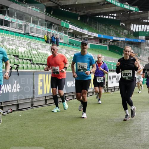 05.10.2025 - 20. swb-Marathon Bremen Michael Burmester http://msf.ph/oto/9328774 05.10.2025 12:57:55 Laufen im Stadion 90, 237, 415, 613, 820, 846, 963, 1317, 1382, 1491, 2158, 2234, 2240, 2304, 2522, 2648, 2662, 2821, 2893, 3373, 3396, 3591, 3602, 3798, 3969, 3977, 4089, 4102, 4287, 4389, 4401, 4446, 4496, 4747, 4821, 5100, 5149, 5163, 5313, 5562, 5645, 5728, 5917, 6161, 6317, 6326, 6372, 6486, 6525, 6534, 6535, 6768, 6999, 7053, 7371, 7588, 7731, 7911, 7940, 8023, 8091, 8113, 8128, 8328, 8576, 8801, 8827, 8903, 8964, 8993, 9151, 9983, 11658, 31, 246, 299, 305, 479, 833, 1382, 1627 meine-sportfotos.de