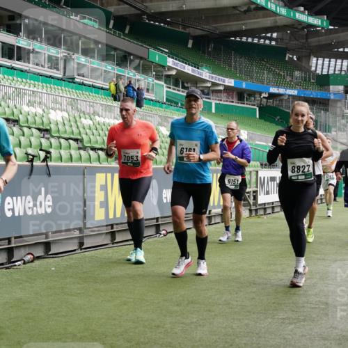 05.10.2025 - 20. swb-Marathon Bremen Michael Burmester http://msf.ph/oto/9328778 05.10.2025 12:57:55 Laufen im Stadion 90, 237, 415, 613, 820, 846, 963, 1317, 1382, 1491, 2158, 2234, 2240, 2304, 2522, 2648, 2662, 2821, 2893, 3373, 3396, 3591, 3602, 3798, 3969, 3977, 4089, 4102, 4287, 4389, 4401, 4446, 4496, 4747, 4821, 5100, 5149, 5163, 5313, 5562, 5645, 5728, 5917, 6161, 6317, 6326, 6372, 6486, 6525, 6534, 6535, 6768, 6999, 7053, 7371, 7588, 7731, 7911, 7940, 8023, 8091, 8113, 8128, 8328, 8576, 8801, 8827, 8903, 8964, 8993, 9151, 9983, 11658, 31, 246, 299, 305, 479, 833, 1382, 1627 meine-sportfotos.de