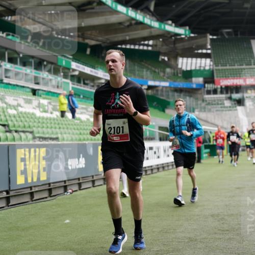 05.10.2025 - 20. swb-Marathon Bremen Michael Burmester http://msf.ph/oto/9328809 05.10.2025 12:53:56 Laufen im Stadion 53, 89, 250, 368, 458, 496, 507, 524, 756, 869, 950, 1009, 1020, 1164, 1165, 1428, 1460, 1489, 1517, 1538, 1608, 1656, 1690, 1729, 1736, 1868, 1873, 1943, 2030, 2050, 2250, 2288, 2871, 3363, 3553, 3913, 4294, 4611, 5024, 5425, 5571, 5576, 5944, 6244, 6348, 6359, 6806, 7232, 7255, 7408, 7508, 7617, 7835, 7905, 8499, 8511, 8611, 8709, 248, 832, 1667, 2075, 4132, 4729, 5169, 5579, 6492, 8238, 8462 meine-sportfotos.de