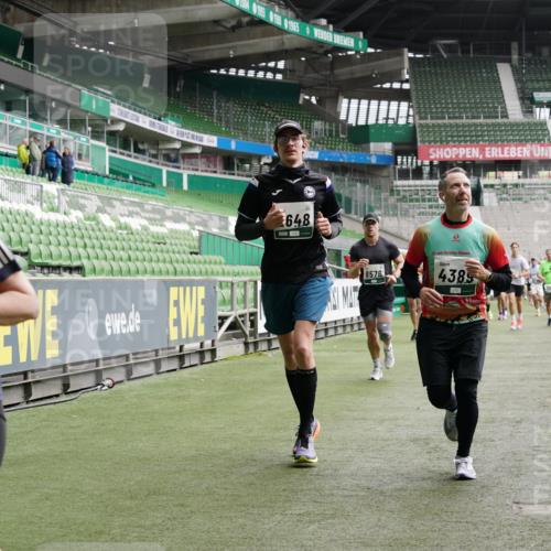 05.10.2025 - 20. swb-Marathon Bremen Michael Burmester http://msf.ph/oto/9328875 05.10.2025 12:58:02 Laufen im Stadion 90, 415, 820, 846, 963, 1317, 1491, 2158, 2234, 2240, 2304, 2648, 2662, 2821, 2893, 3373, 3396, 3573, 3591, 3602, 3798, 3969, 3977, 4089, 4102, 4287, 4389, 4401, 4446, 4496, 4709, 4747, 4821, 5100, 5149, 5163, 5214, 5313, 5562, 5645, 5728, 5917, 6161, 6317, 6326, 6372, 6525, 6534, 6535, 6675, 6676, 6999, 7053, 7588, 7731, 7813, 7911, 7940, 8091, 8113, 8128, 8328, 8379, 8576, 8801, 8827, 8964, 8993, 9112, 9151, 9983, 11658, 237, 246, 305, 613, 833, 1382, 2522, 3591 meine-sportfotos.de