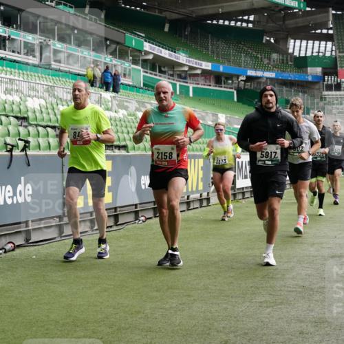 05.10.2025 - 20. swb-Marathon Bremen Michael Burmester http://msf.ph/oto/9328936 05.10.2025 12:58:09 Laufen im Stadion 90, 415, 846, 963, 1491, 1716, 2158, 2234, 2240, 2304, 2648, 2662, 2734, 2821, 2893, 3373, 3573, 3602, 3798, 3969, 3977, 4089, 4102, 4287, 4389, 4401, 4446, 4709, 4747, 5100, 5149, 5163, 5214, 5313, 5562, 5645, 5728, 5917, 6161, 6317, 6326, 6372, 6525, 6534, 6535, 6675, 6676, 6944, 6999, 7038, 7053, 7588, 7731, 7813, 7911, 7976, 8091, 8113, 8128, 8328, 8379, 8576, 8801, 8827, 8972, 8993, 9112, 9151, 9983, 11658, 237, 246, 305, 613, 820, 833, 1317, 1382, 2522, 3396, 3591 meine-sportfotos.de