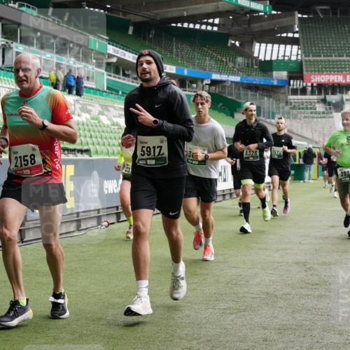 05.10.2025 - 20. swb-Marathon Bremen Michael Burmester http://msf.ph/oto/9328958 05.10.2025 12:58:10 Laufen im Stadion 90, 415, 846, 963, 1491, 1716, 2158, 2234, 2240, 2304, 2648, 2662, 2734, 2821, 2893, 3373, 3573, 3602, 3798, 3977, 4089, 4102, 4287, 4389, 4401, 4446, 4709, 4747, 5100, 5149, 5163, 5214, 5313, 5562, 5645, 5728, 5917, 6161, 6317, 6326, 6372, 6525, 6534, 6535, 6675, 6676, 6944, 6999, 7038, 7053, 7588, 7731, 7813, 7911, 7976, 8091, 8113, 8128, 8328, 8379, 8576, 8801, 8827, 8972, 8993, 9112, 9151, 9983, 11658, 237, 246, 305, 613, 820, 833, 1317, 1382, 2522, 3396, 3591 meine-sportfotos.de