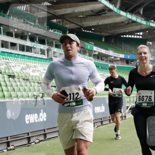 05.10.2025 - 20. swb-Marathon Bremen Michael Burmester http://msf.ph/oto/9329031 05.10.2025 12:58:15 Laufen im Stadion 90, 415, 726, 846, 963, 988, 1491, 1503, 1716, 2158, 2234, 2240, 2304, 2648, 2662, 2734, 2821, 2893, 2922, 3254, 3373, 3467, 3573, 3602, 3798, 3977, 4089, 4102, 4287, 4389, 4401, 4446, 4709, 4747, 5100, 5163, 5214, 5261, 5313, 5562, 5645, 5728, 5917, 6161, 6317, 6326, 6372, 6525, 6675, 6676, 6944, 6999, 7038, 7053, 7588, 7731, 7813, 7911, 7976, 8091, 8113, 8128, 8328, 8379, 8576, 8801, 8827, 8972, 8993, 9112, 9151, 9983, 11658, 237, 613, 820, 1317, 1382, 2522, 3396, 3591 meine-sportfotos.de