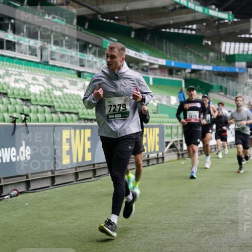 05.10.2025 - 20. swb-Marathon Bremen Michael Burmester http://msf.ph/oto/9329043 05.10.2025 12:54:21 Laufen im Stadion 53, 89, 132, 250, 289, 368, 458, 496, 504, 507, 524, 756, 950, 1020, 1165, 1308, 1428, 1460, 1489, 1517, 1543, 1608, 1690, 1729, 1736, 1873, 1896, 1897, 1943, 1976, 2024, 2250, 2274, 2573, 2841, 2871, 3193, 3212, 3224, 3359, 3436, 3703, 3913, 4595, 4611, 4837, 4949, 4958, 5022, 5024, 5206, 5576, 5666, 5869, 5978, 6244, 6348, 6359, 6583, 6683, 6853, 7232, 7279, 7494, 7508, 7814, 7835, 7928, 7986, 8511, 8611, 8653, 8737, 869, 1538, 3553, 7255, 7408, 8709 meine-sportfotos.de