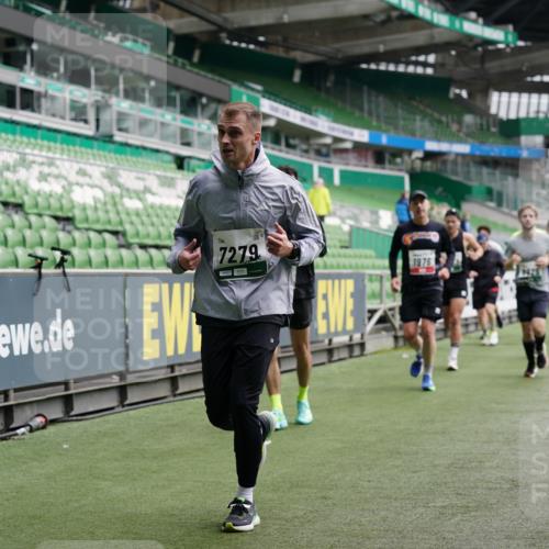 05.10.2025 - 20. swb-Marathon Bremen Michael Burmester http://msf.ph/oto/9329047 05.10.2025 12:54:21 Laufen im Stadion 53, 89, 132, 250, 289, 368, 458, 496, 504, 507, 524, 756, 950, 1020, 1165, 1308, 1428, 1460, 1489, 1517, 1543, 1608, 1690, 1729, 1736, 1873, 1896, 1897, 1943, 1976, 2024, 2250, 2274, 2573, 2841, 2871, 3193, 3212, 3224, 3359, 3436, 3703, 3913, 4595, 4611, 4837, 4949, 4958, 5022, 5024, 5206, 5576, 5666, 5869, 5978, 6244, 6348, 6359, 6583, 6683, 6853, 7232, 7279, 7494, 7508, 7814, 7835, 7928, 7986, 8511, 8611, 8653, 8737, 869, 1538, 3553, 7255, 7408, 8709 meine-sportfotos.de