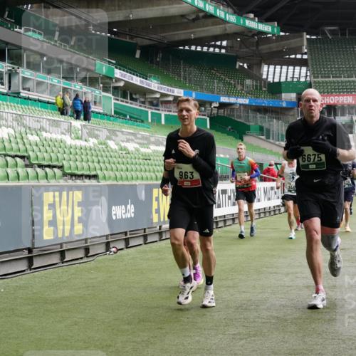 05.10.2025 - 20. swb-Marathon Bremen Michael Burmester http://msf.ph/oto/9329069 05.10.2025 12:58:18 Laufen im Stadion 90, 415, 726, 846, 963, 988, 1503, 1619, 1716, 2158, 2234, 2240, 2648, 2662, 2734, 2821, 2893, 2922, 3254, 3373, 3467, 3573, 3602, 3977, 4102, 4287, 4389, 4401, 4446, 4709, 4747, 5163, 5214, 5261, 5313, 5562, 5645, 5728, 5917, 6113, 6161, 6317, 6326, 6372, 6525, 6672, 6675, 6676, 6944, 6999, 7038, 7053, 7588, 7731, 7813, 7911, 7976, 8091, 8113, 8128, 8328, 8379, 8576, 8827, 8972, 8993, 9112, 9151, 11658, 237, 613, 820, 1317, 1491, 2304, 2522, 3396, 3591, 8128 meine-sportfotos.de