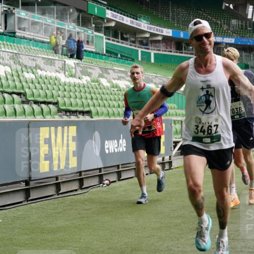 05.10.2025 - 20. swb-Marathon Bremen Michael Burmester http://msf.ph/oto/9329090 05.10.2025 12:58:21 Laufen im Stadion 90, 415, 726, 846, 963, 988, 1503, 1619, 1716, 2158, 2234, 2240, 2648, 2662, 2734, 2821, 2893, 2922, 3252, 3254, 3373, 3467, 3573, 3602, 3615, 3977, 4102, 4287, 4389, 4401, 4446, 4709, 4747, 4783, 5163, 5214, 5261, 5313, 5562, 5645, 5728, 5878, 5917, 6113, 6161, 6317, 6326, 6372, 6525, 6672, 6675, 6676, 6944, 6999, 7038, 7053, 7588, 7731, 7813, 7976, 8091, 8113, 8328, 8379, 8576, 8827, 8972, 9112, 9151, 11658, 237, 613, 820, 1317, 1491, 2304, 3396, 3591, 3977, 7911, 8128 meine-sportfotos.de