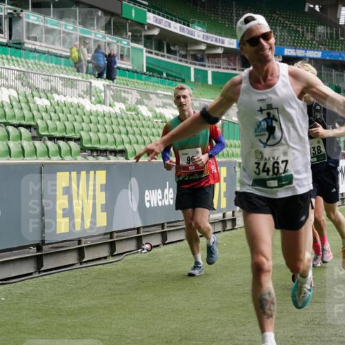05.10.2025 - 20. swb-Marathon Bremen Michael Burmester http://msf.ph/oto/9329094 05.10.2025 12:58:21 Laufen im Stadion 90, 415, 726, 846, 963, 988, 1503, 1619, 1716, 2158, 2234, 2240, 2648, 2662, 2734, 2821, 2893, 2922, 3252, 3254, 3373, 3467, 3573, 3602, 3615, 3977, 4102, 4287, 4389, 4401, 4446, 4709, 4747, 4783, 5163, 5214, 5261, 5313, 5562, 5645, 5728, 5878, 5917, 6113, 6161, 6317, 6326, 6372, 6525, 6672, 6675, 6676, 6944, 6999, 7038, 7053, 7588, 7731, 7813, 7976, 8091, 8113, 8328, 8379, 8576, 8827, 8972, 9112, 9151, 11658, 237, 613, 820, 1317, 1491, 2304, 3396, 3591, 3977, 7911, 8128 meine-sportfotos.de