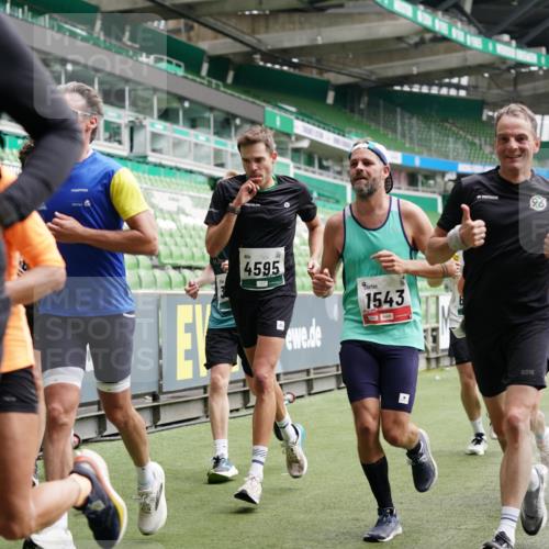 05.10.2025 - 20. swb-Marathon Bremen Michael Burmester http://msf.ph/oto/9329101 05.10.2025 12:54:27 Laufen im Stadion 53, 89, 132, 250, 289, 368, 458, 496, 504, 507, 524, 756, 950, 1020, 1165, 1308, 1428, 1460, 1474, 1489, 1517, 1543, 1608, 1690, 1729, 1736, 1873, 1896, 1897, 1943, 1976, 2024, 2180, 2265, 2274, 2573, 2767, 2841, 3193, 3212, 3224, 3359, 3436, 3531, 3703, 3913, 4257, 4595, 4611, 4837, 4949, 4958, 5022, 5024, 5206, 5452, 5576, 5666, 5869, 5978, 6244, 6348, 6359, 6583, 6683, 6853, 7232, 7279, 7494, 7508, 7814, 7835, 7928, 7986, 8511, 8611, 8642, 8653, 8737 meine-sportfotos.de