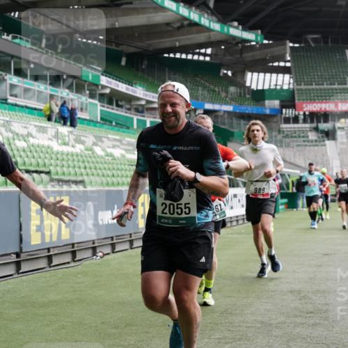 05.10.2025 - 20. swb-Marathon Bremen Michael Burmester http://msf.ph/oto/9329171 05.10.2025 12:58:28 Laufen im Stadion 90, 726, 846, 963, 988, 1503, 1619, 1716, 2158, 2240, 2496, 2648, 2662, 2734, 2821, 2893, 2922, 3252, 3254, 3373, 3467, 3573, 3602, 3615, 3791, 4102, 4287, 4389, 4401, 4446, 4522, 4709, 4747, 4783, 5163, 5214, 5261, 5313, 5562, 5645, 5728, 5878, 5917, 6007, 6113, 6161, 6317, 6326, 6525, 6672, 6675, 6676, 6944, 6999, 7038, 7053, 7588, 7813, 7976, 8091, 8113, 8328, 8379, 8539, 8576, 8827, 8972, 9112, 9151, 415, 1491, 2234, 2240, 2304, 3396, 3977, 7731, 7911, 8128 meine-sportfotos.de