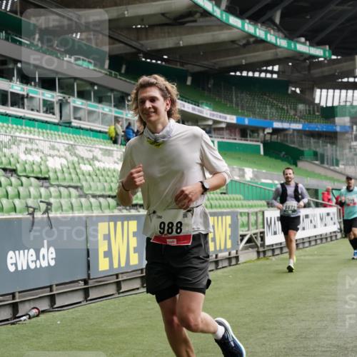 05.10.2025 - 20. swb-Marathon Bremen Michael Burmester http://msf.ph/oto/9329195 05.10.2025 12:58:30 Laufen im Stadion 90, 726, 846, 963, 988, 1229, 1503, 1619, 1716, 2158, 2496, 2648, 2662, 2734, 2821, 2893, 2922, 3252, 3254, 3373, 3467, 3573, 3602, 3615, 3791, 4102, 4287, 4389, 4446, 4522, 4709, 4747, 4783, 5163, 5214, 5261, 5313, 5562, 5728, 5808, 5878, 5917, 6007, 6113, 6161, 6317, 6326, 6672, 6675, 6676, 6944, 6999, 7038, 7053, 7588, 7813, 7976, 8091, 8113, 8328, 8379, 8539, 8576, 8827, 8972, 9112, 9151, 415, 1491, 2234, 2240, 2304, 3977, 7731, 7911, 8128 meine-sportfotos.de
