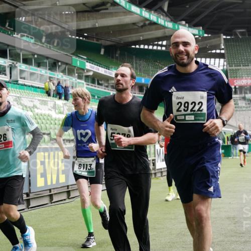 05.10.2025 - 20. swb-Marathon Bremen Michael Burmester http://msf.ph/oto/9329240 05.10.2025 12:58:36 Laufen im Stadion 90, 586, 726, 846, 963, 988, 1229, 1503, 1619, 1716, 2158, 2496, 2648, 2734, 2821, 2893, 2922, 3252, 3254, 3373, 3467, 3573, 3602, 3615, 3791, 4095, 4113, 4389, 4446, 4522, 4709, 4747, 4783, 5163, 5214, 5261, 5313, 5722, 5728, 5808, 5878, 5917, 6007, 6113, 6161, 6326, 6561, 6672, 6675, 6676, 6944, 7038, 7053, 7588, 7813, 7976, 8091, 8113, 8328, 8379, 8539, 8576, 8827, 8972, 9112, 9151, 415, 1491, 2234, 2240, 2304, 2662, 3977, 4102, 7731, 7911, 8128 meine-sportfotos.de