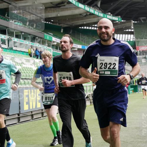 05.10.2025 - 20. swb-Marathon Bremen Michael Burmester http://msf.ph/oto/9329242 05.10.2025 12:58:36 Laufen im Stadion 90, 586, 726, 846, 963, 988, 1229, 1503, 1619, 1716, 2158, 2496, 2648, 2734, 2821, 2893, 2922, 3252, 3254, 3373, 3467, 3573, 3602, 3615, 3791, 4095, 4113, 4389, 4446, 4522, 4709, 4747, 4783, 5163, 5214, 5261, 5313, 5722, 5728, 5808, 5878, 5917, 6007, 6113, 6161, 6326, 6561, 6672, 6675, 6676, 6944, 7038, 7053, 7588, 7813, 7976, 8091, 8113, 8328, 8379, 8539, 8576, 8827, 8972, 9112, 9151, 415, 1491, 2234, 2240, 2304, 2662, 3977, 4102, 7731, 7911, 8128 meine-sportfotos.de