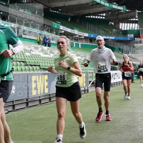 05.10.2025 - 20. swb-Marathon Bremen Michael Burmester http://msf.ph/oto/9329292 05.10.2025 12:58:47 Laufen im Stadion 90, 219, 586, 667, 726, 846, 963, 988, 1229, 1503, 1619, 1716, 1843, 2158, 2496, 2734, 2797, 2821, 2922, 3141, 3252, 3254, 3373, 3467, 3573, 3602, 3615, 3791, 4095, 4113, 4446, 4522, 4709, 4783, 4909, 4967, 5123, 5163, 5214, 5261, 5530, 5584, 5722, 5808, 5878, 5891, 5917, 6007, 6113, 6561, 6624, 6672, 6675, 6676, 6882, 6944, 7038, 7169, 7185, 7311, 7312, 7550, 7813, 7976, 8247, 8328, 8355, 8379, 8539, 8576, 8972, 9024, 9112, 415, 2240, 2648, 2662, 2893, 4102, 4389, 5313 meine-sportfotos.de