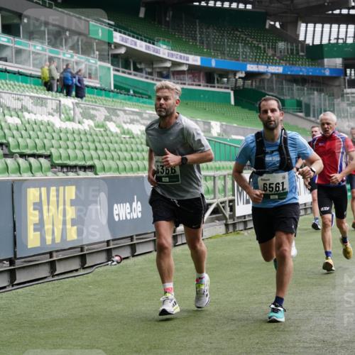 05.10.2025 - 20. swb-Marathon Bremen Michael Burmester http://msf.ph/oto/9329310 05.10.2025 12:58:50 Laufen im Stadion 90, 219, 586, 667, 726, 963, 988, 1229, 1503, 1619, 1716, 1843, 1854, 2496, 2734, 2797, 2821, 2922, 2941, 3141, 3252, 3254, 3373, 3467, 3573, 3602, 3615, 3791, 4095, 4113, 4446, 4522, 4709, 4783, 4827, 4909, 4967, 5123, 5214, 5261, 5530, 5584, 5722, 5808, 5878, 5891, 5917, 6007, 6113, 6561, 6624, 6672, 6675, 6676, 6882, 6944, 7038, 7169, 7185, 7311, 7312, 7550, 7813, 7976, 8247, 8328, 8355, 8379, 8539, 8972, 9024, 9112, 846, 2158, 2648, 2662, 2893, 4102, 4389, 4446, 5313 meine-sportfotos.de