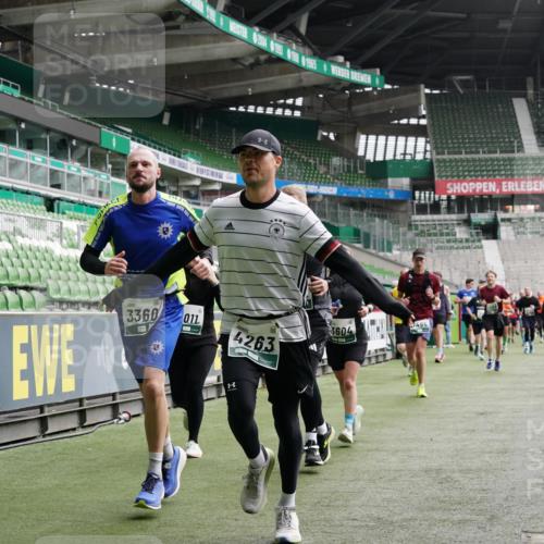 05.10.2025 - 20. swb-Marathon Bremen Michael Burmester http://msf.ph/oto/9329382 05.10.2025 13:00:53 Laufen im Stadion 47, 52, 58, 72, 156, 283, 440, 491, 498, 575, 694, 1017, 1082, 1116, 1182, 1238, 1273, 1423, 1471, 1606, 1968, 1973, 1998, 2007, 2196, 2330, 2369, 2446, 2504, 2518, 2661, 2668, 2706, 2712, 2745, 2806, 2822, 2915, 3040, 3160, 3209, 3237, 3293, 3360, 3604, 3605, 3979, 4034, 4035, 4128, 4202, 4216, 4263, 4502, 4661, 4788, 4879, 5011, 5048, 5080, 5121, 5183, 5272, 5329, 5414, 5610, 5663, 5727, 5752, 5836, 5841, 6027, 6057, 6440, 6523, 6704, 6762, 271, 491, 1606, 1806 meine-sportfotos.de