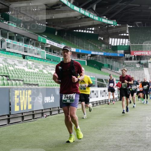 05.10.2025 - 20. swb-Marathon Bremen Michael Burmester http://msf.ph/oto/9329419 05.10.2025 13:00:57 Laufen im Stadion 47, 52, 58, 72, 156, 283, 440, 488, 498, 575, 694, 1017, 1082, 1116, 1182, 1238, 1273, 1423, 1471, 1968, 1973, 1998, 2007, 2196, 2235, 2330, 2369, 2446, 2504, 2661, 2668, 2706, 2712, 2745, 2806, 2822, 2995, 3160, 3209, 3237, 3293, 3360, 3604, 3605, 3979, 4034, 4035, 4128, 4202, 4216, 4263, 4329, 4502, 4661, 4788, 5011, 5048, 5080, 5121, 5183, 5272, 5329, 5414, 5610, 5663, 5727, 5752, 5836, 5841, 5985, 6027, 6057, 6082, 6440, 6523, 6704, 47, 271, 491, 1606, 1806, 2518, 2915 meine-sportfotos.de